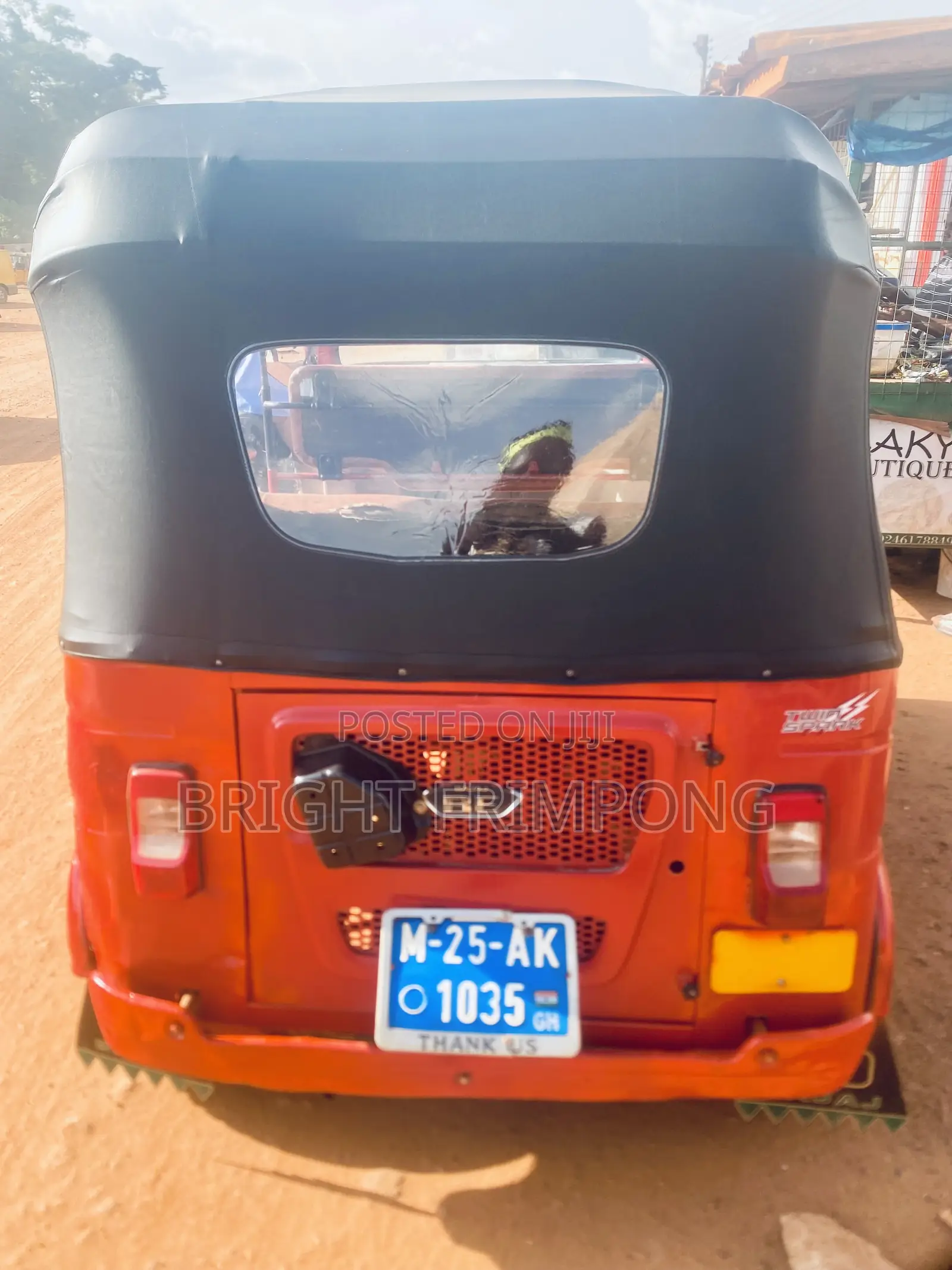 Bajaj RE 2025 Red