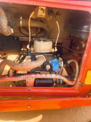 Bajaj RE 2025 Red