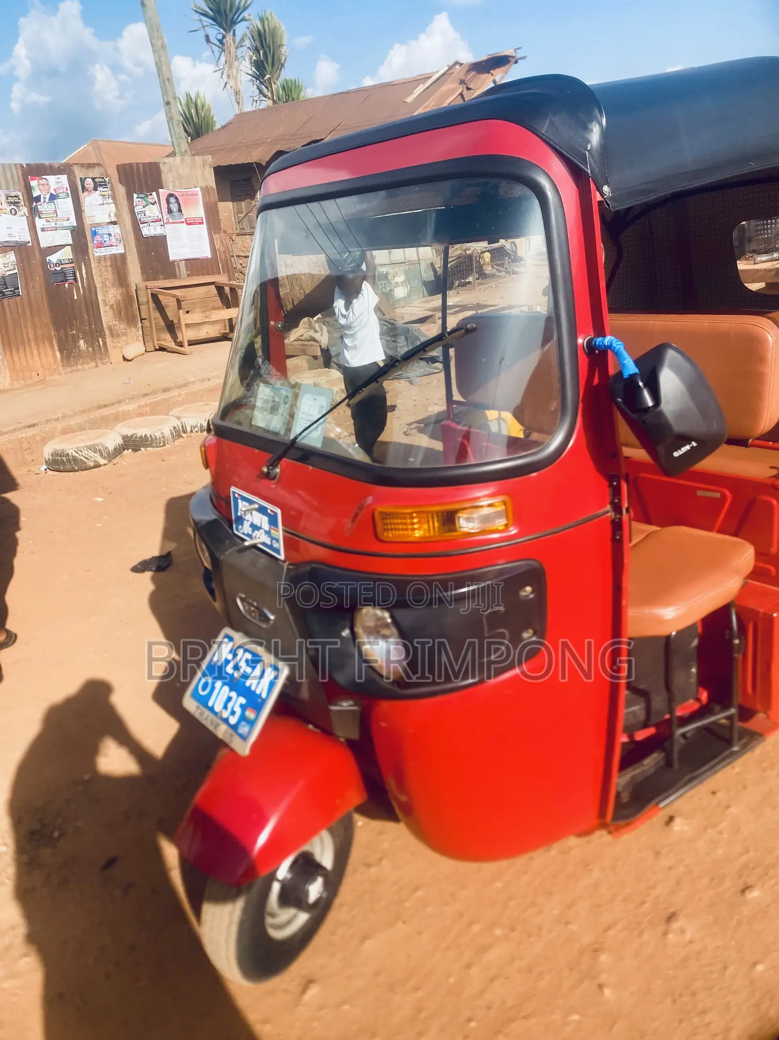 Bajaj RE 2025 Red