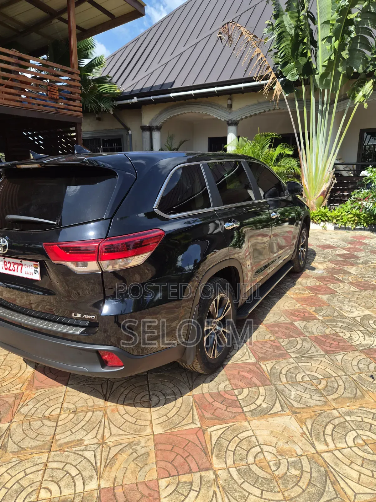 Toyota Highlander LE Plus 2019 Black