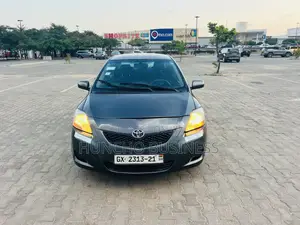 Toyota Yaris 2008 Gray