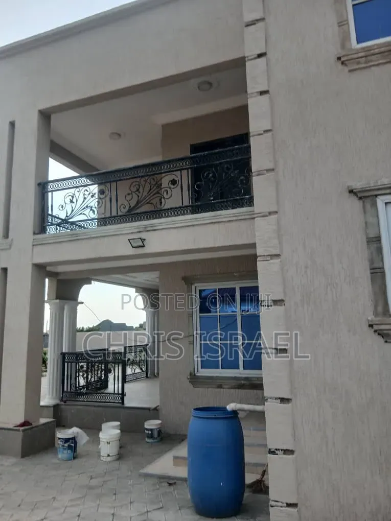 2bdrm Apartment in Oyibi Benarpat, Pentecost for rent