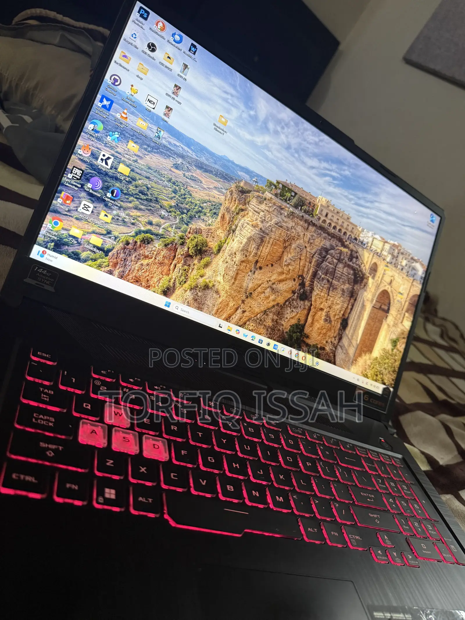 Laptop Asus TUF Gaming A17 24GB AMD Ryzen 5 SSD 512GB
