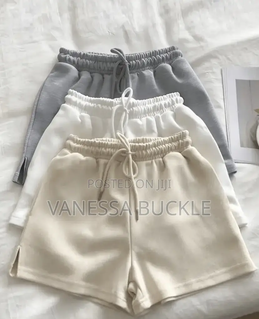 Short Joggers