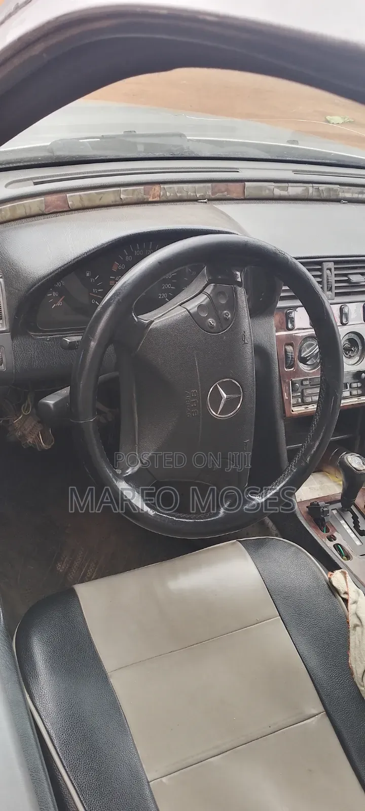 Mercedes-Benz C250 1990 Silver