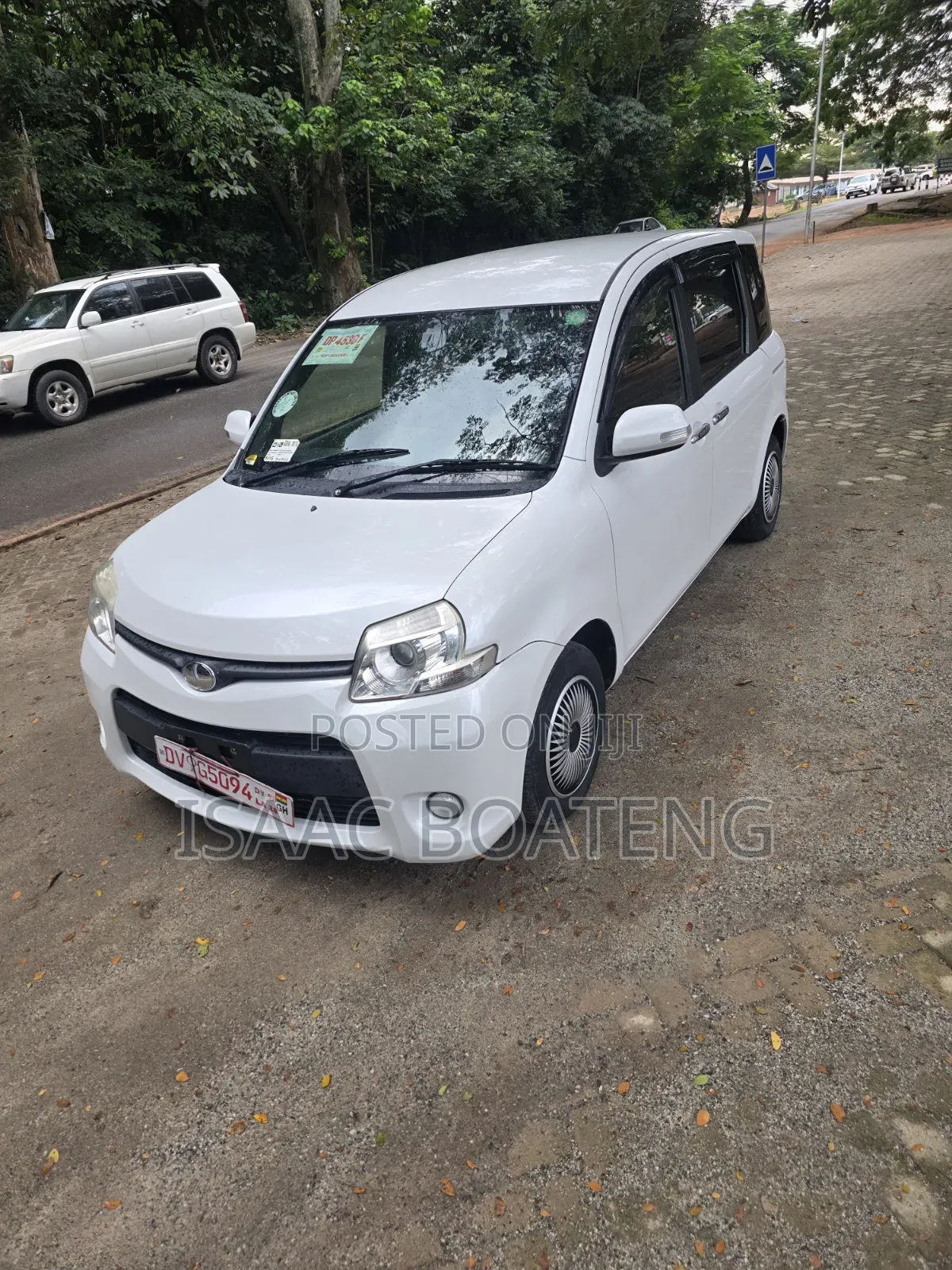 Toyota Sienta 1.5 AWD 2015 White