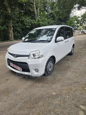 Toyota Sienta 1.5 AWD 2015 White