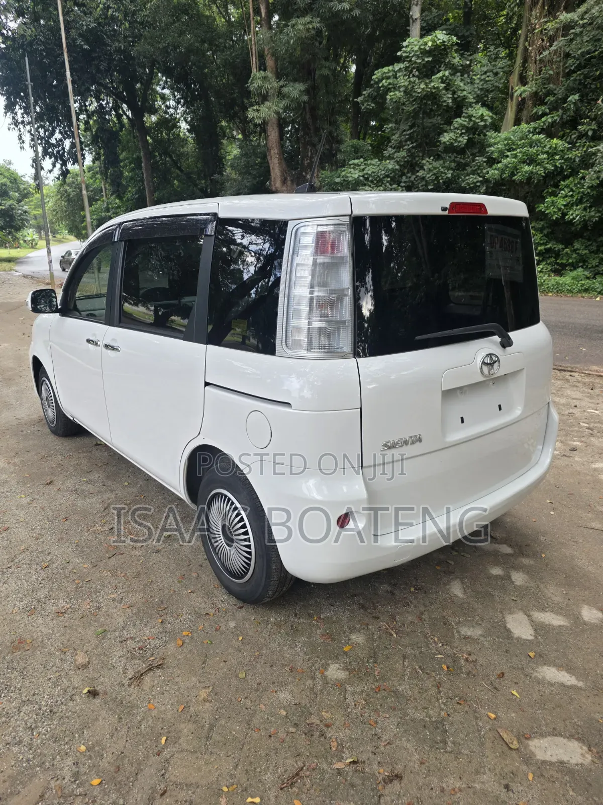 Toyota Sienta 1.5 AWD 2015 White