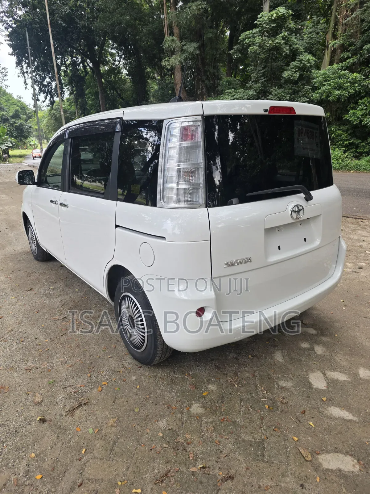 Toyota Sienta 1.5 AWD 2015 White