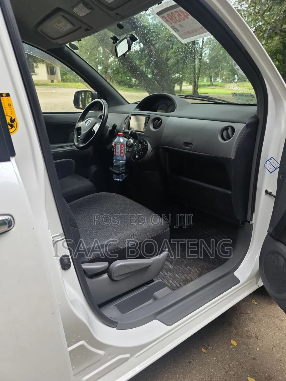 Toyota Sienta 1.5 AWD 2015 White