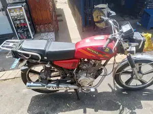 Royal Motorcycle 2022 Red