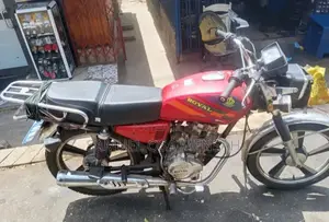 Royal Motorcycle 2022 Red