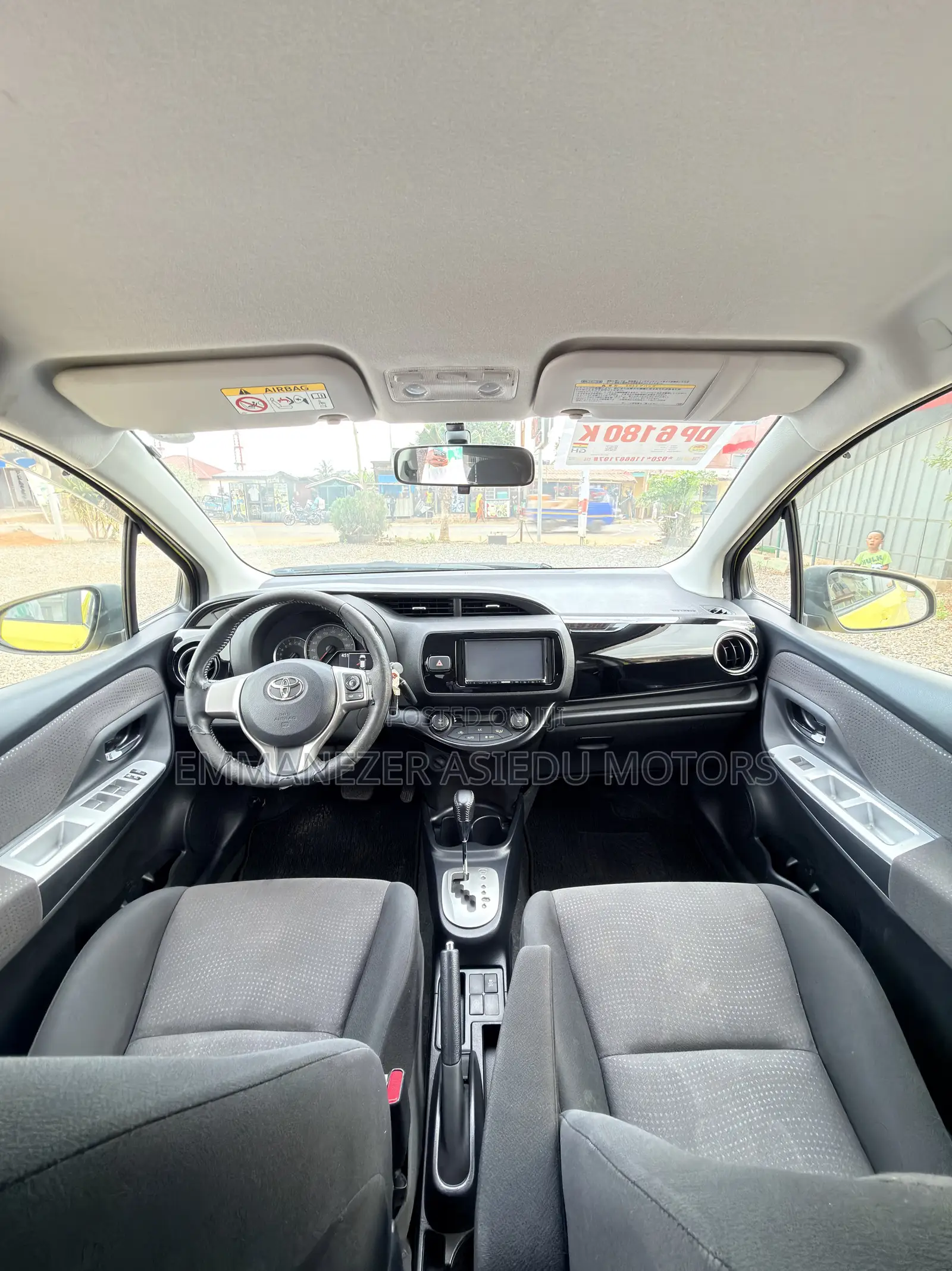 Toyota Vitz 1.3 FWD 5dr 2015 Yellow