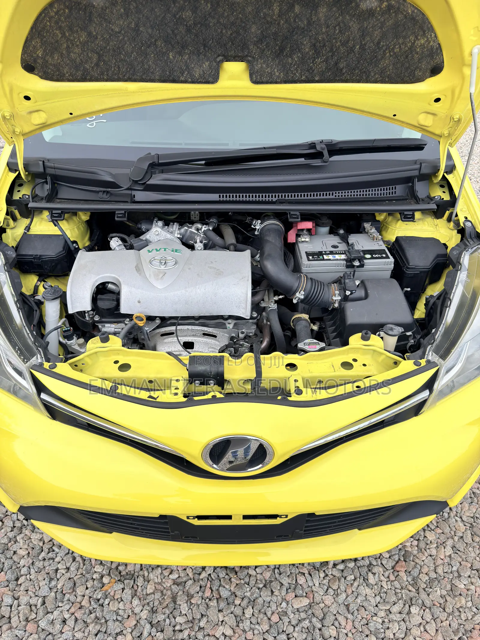 Toyota Vitz 1.3 FWD 5dr 2015 Yellow