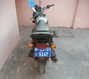 Bajaj Boxer 125 2025 Black