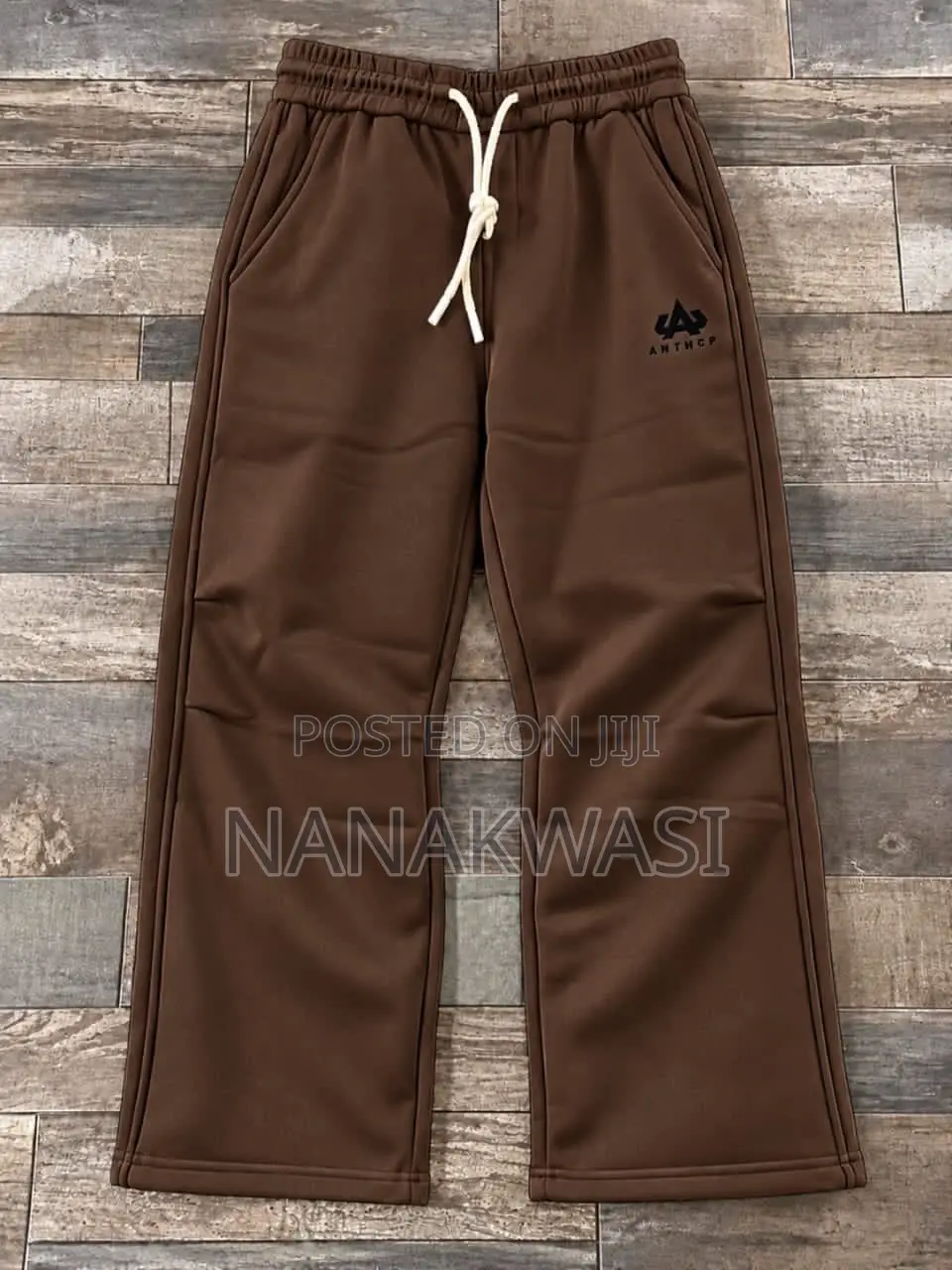 Store Joggers
