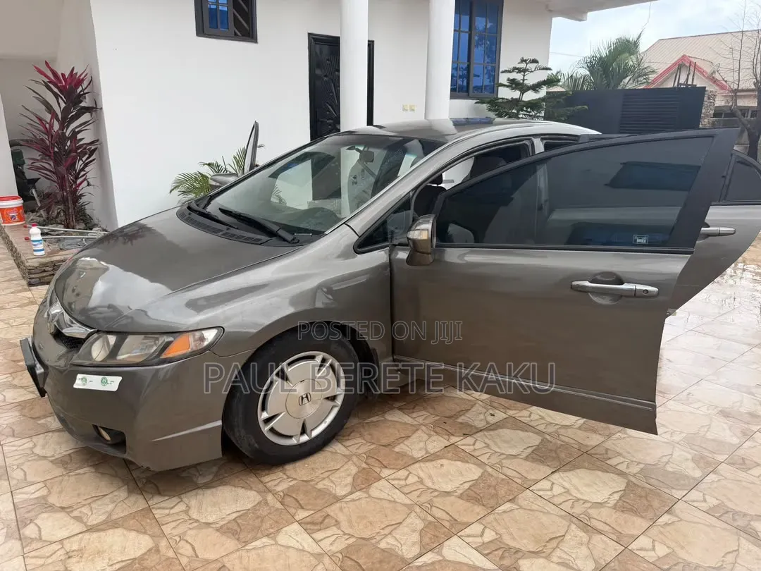 Honda Civic Hybrid Sedan 2013 Gray