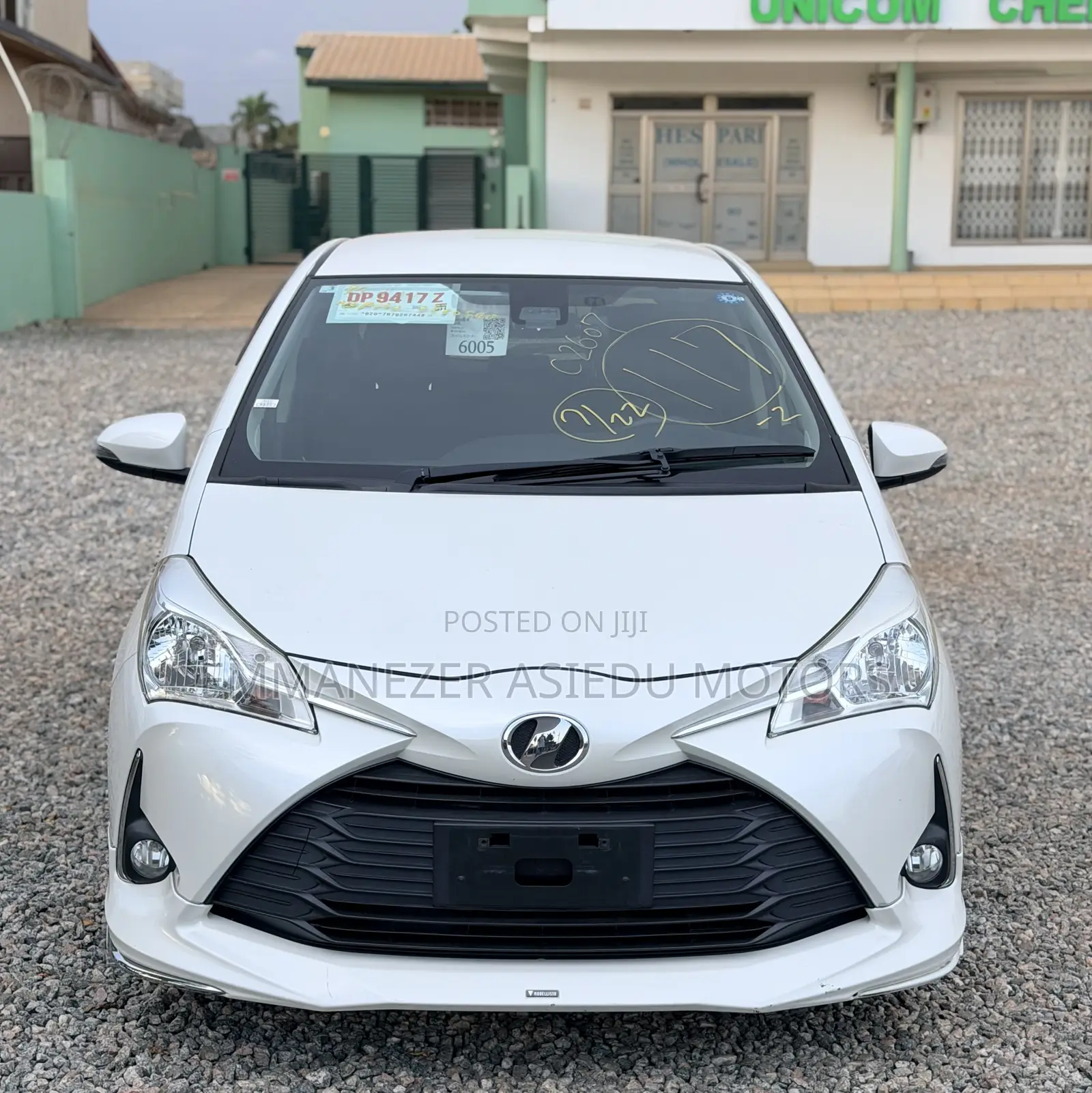 Toyota Vitz 1.3 FWD 5dr 2017 Pearl