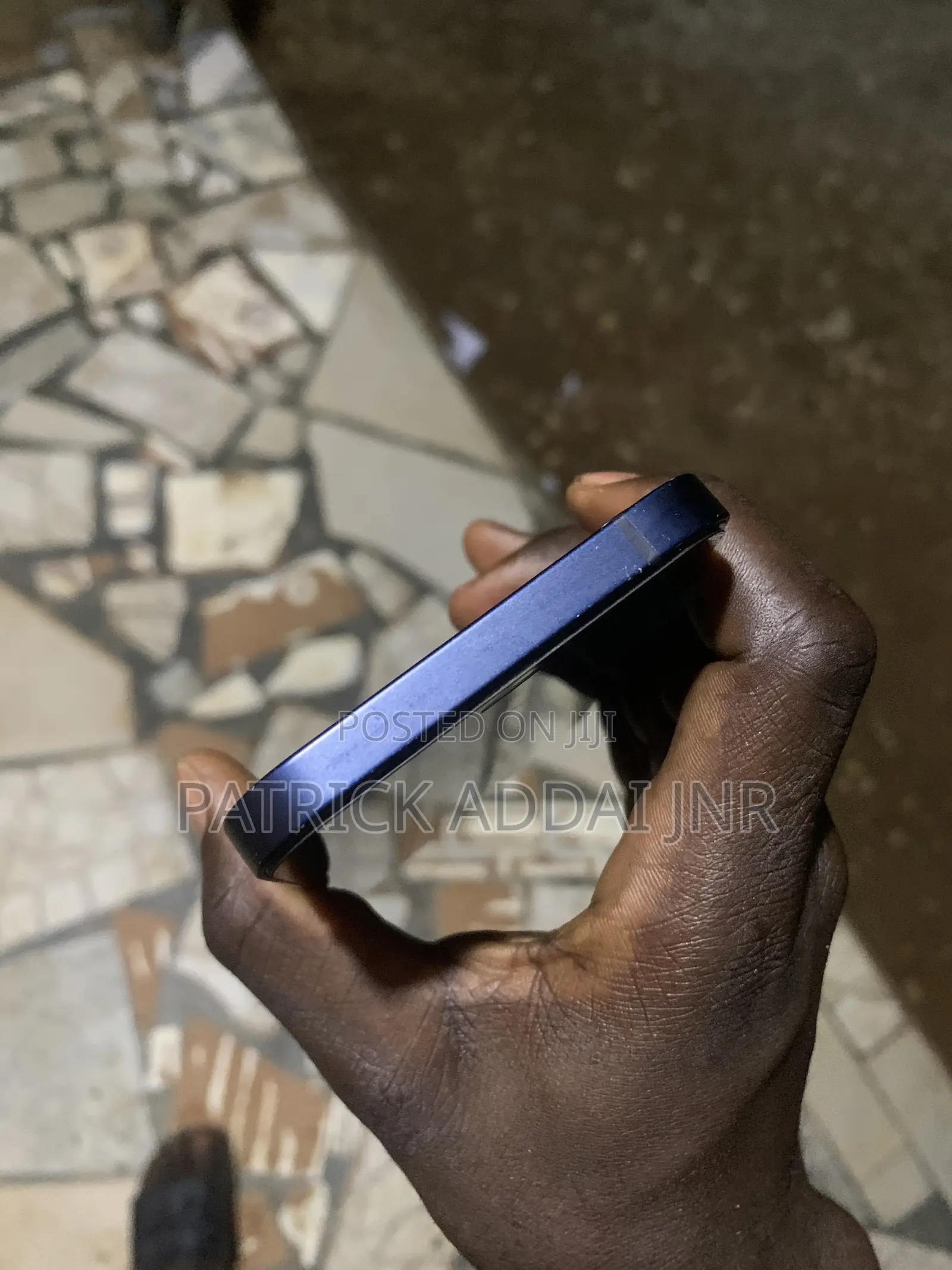 Apple iPhone 12 64 GB
