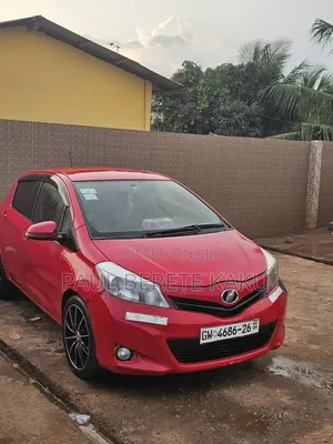 Toyota Vitz 1.3 FWD 3dr 2012 Red