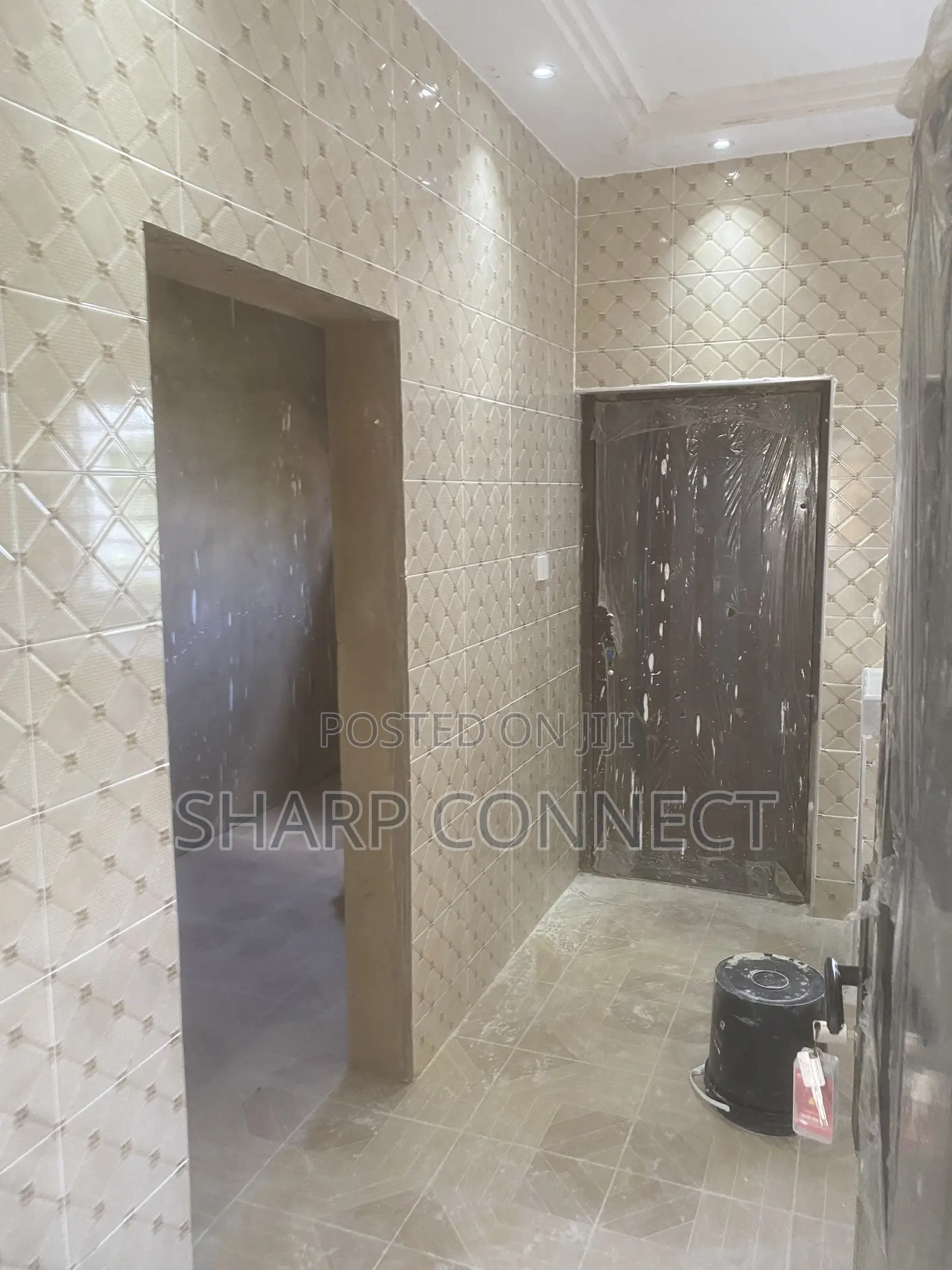 2bdrm Apartment in Kasoa Amanfrom Top for rent