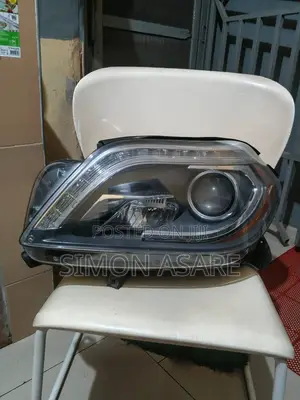 2016 Mercedes Benz GL 450 Headlight