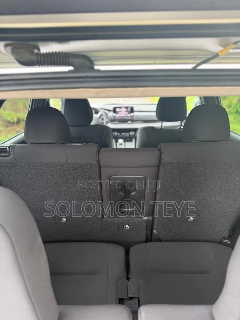Mitsubishi Outlander 2022 Gray