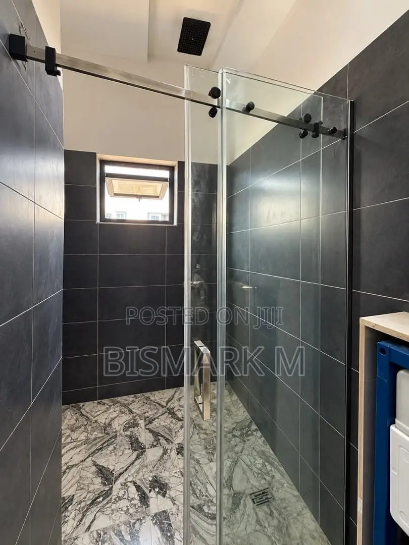 4bdrm House in Adenta for sale