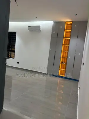 Furnished 3bdrm House in Lake Side Estate for rent