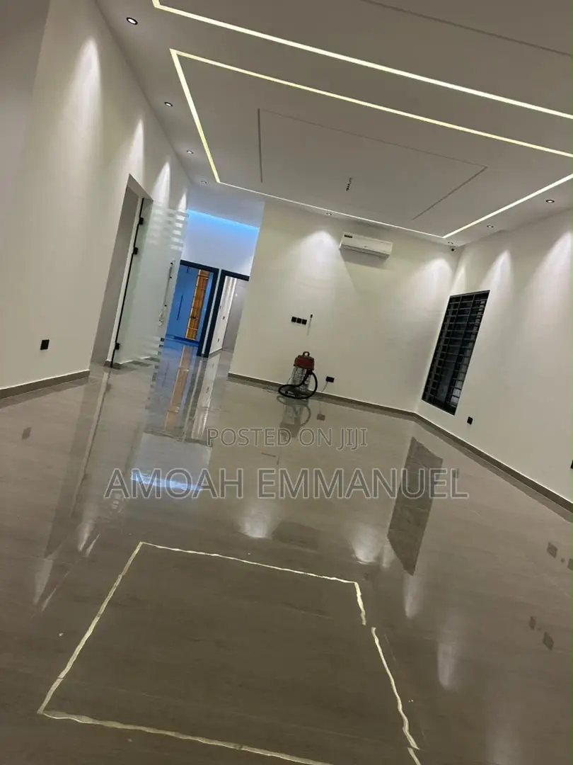 Furnished 3bdrm House in Lake Side Estate for rent