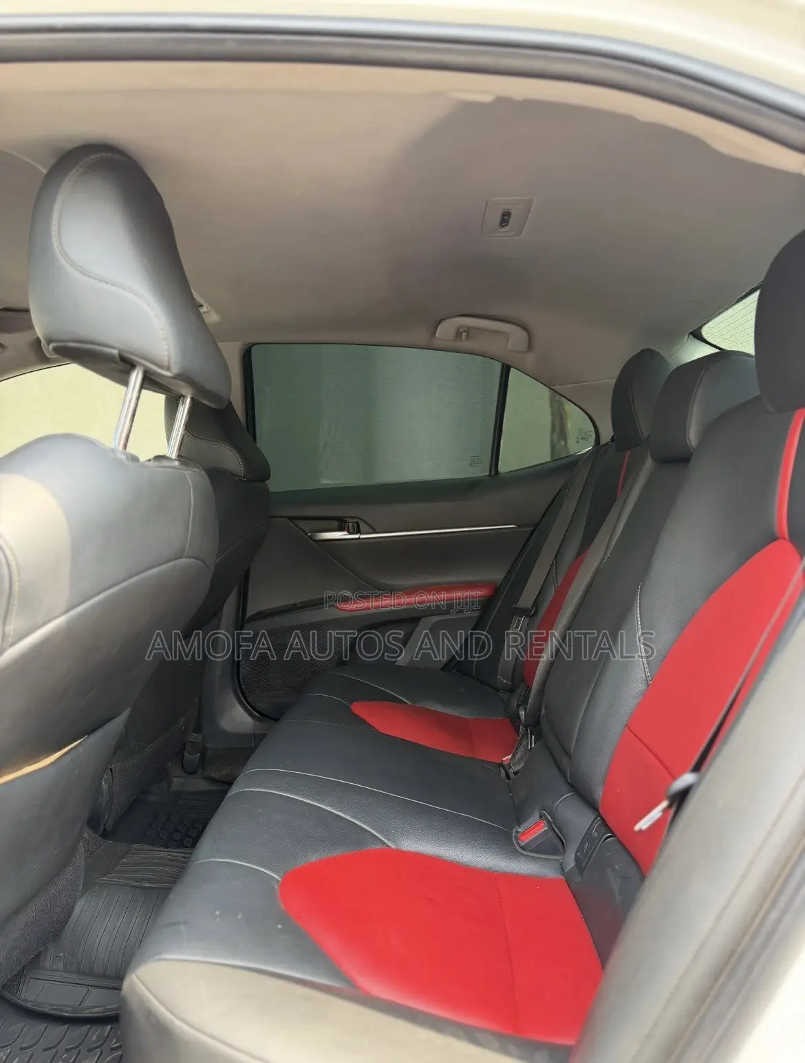 2018 Toyota Camry Capacity