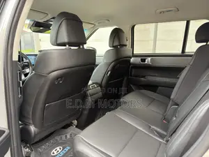 Hyundai Santa Fe SEL 2024 Silver