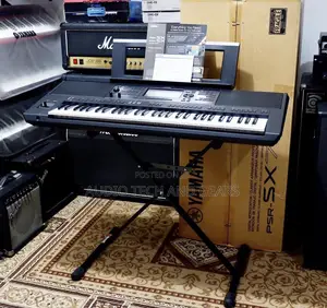 Yamaha PSR Sx700 Keyboard
