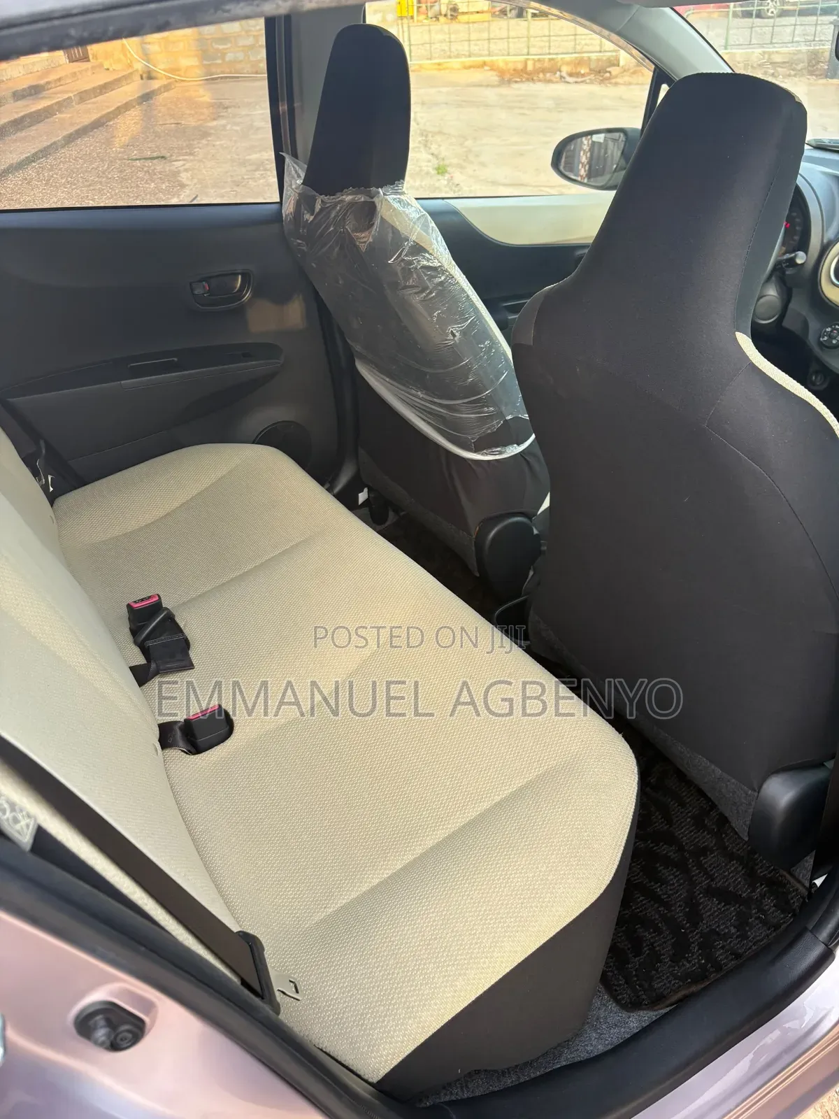 Toyota Vitz 1.3 AWD 5dr 2013 Pink