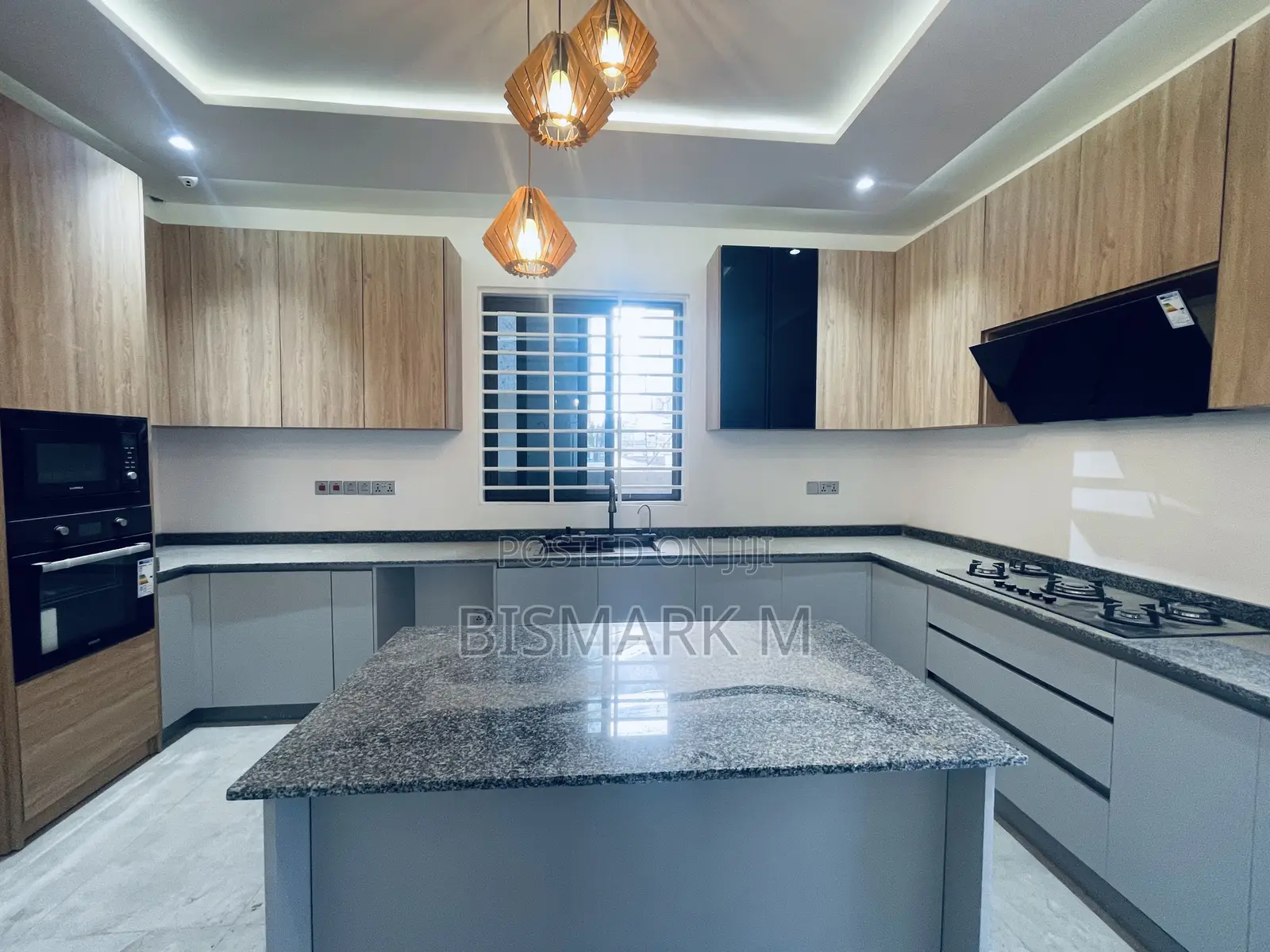 4bdrm House in Ashaley Botwe for sale