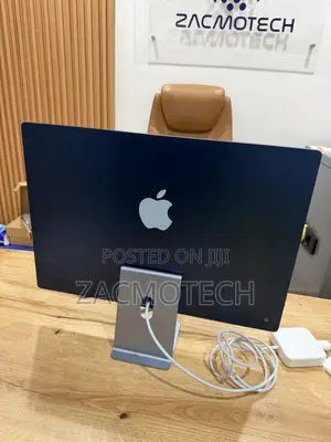 Desktop Computer Apple iMac M3 8GB Apple M3 SSD 512GB
