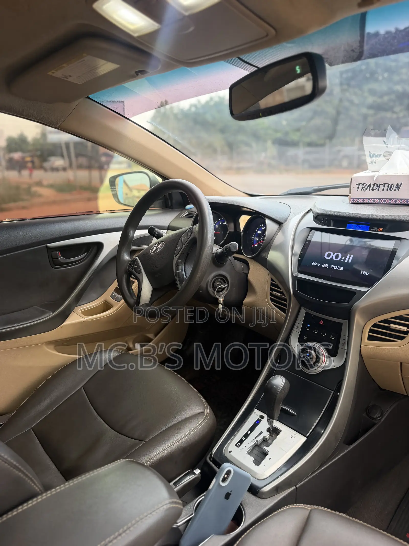Hyundai Elantra 2013 White