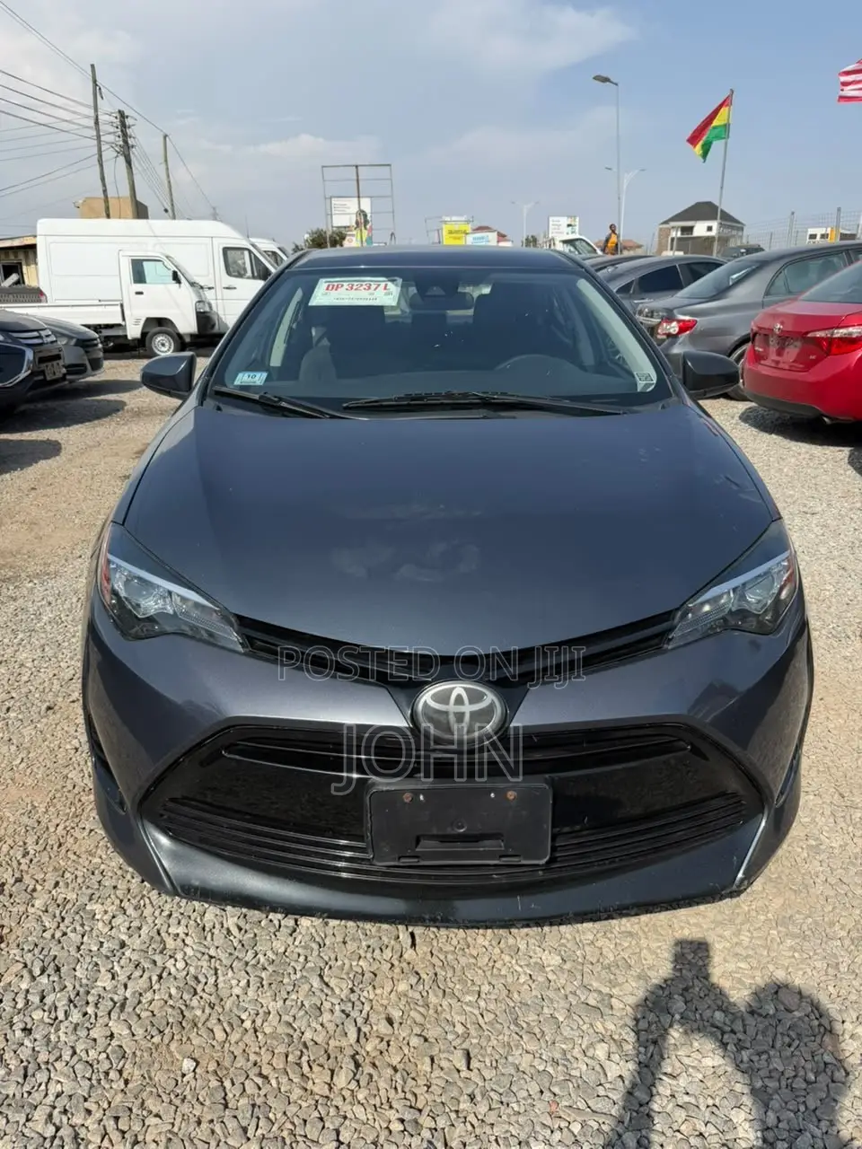 Toyota Corolla LE ECO 4dr Sedan (1.8L 4cyl CVT) 2017 Gray