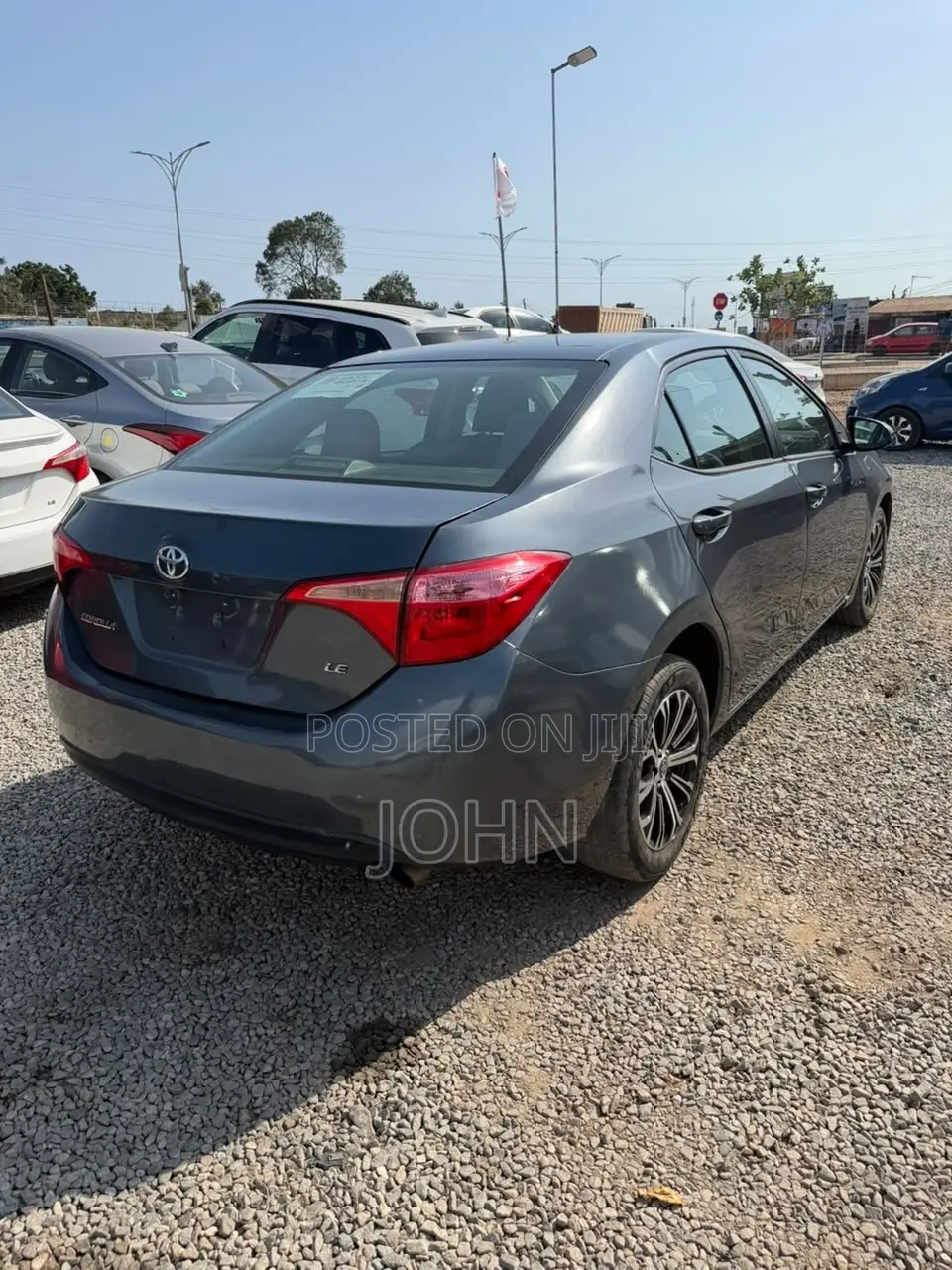 Toyota Corolla LE ECO 4dr Sedan (1.8L 4cyl CVT) 2017 Gray