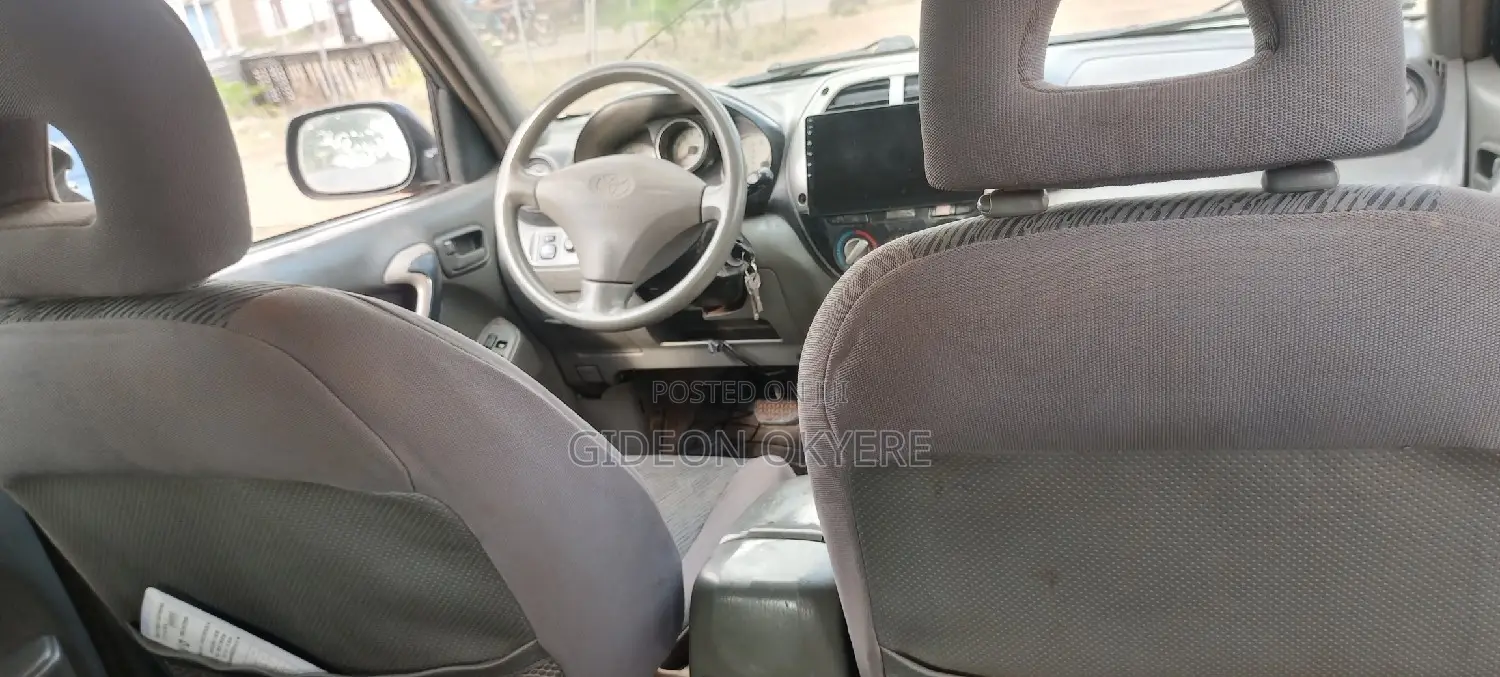 Toyota RAV4 2008 Green
