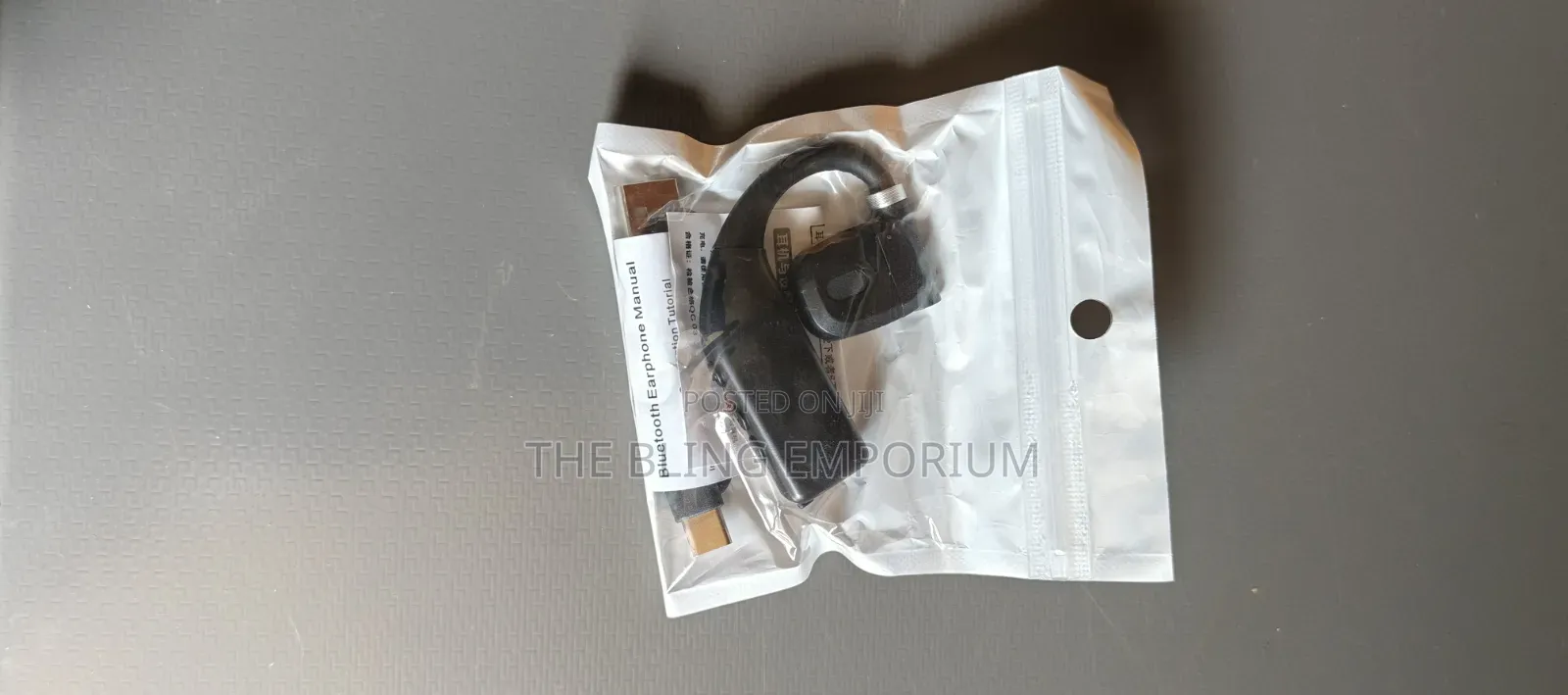 Dual Bluetooth Connection, Support 2 Phones at the Same Time