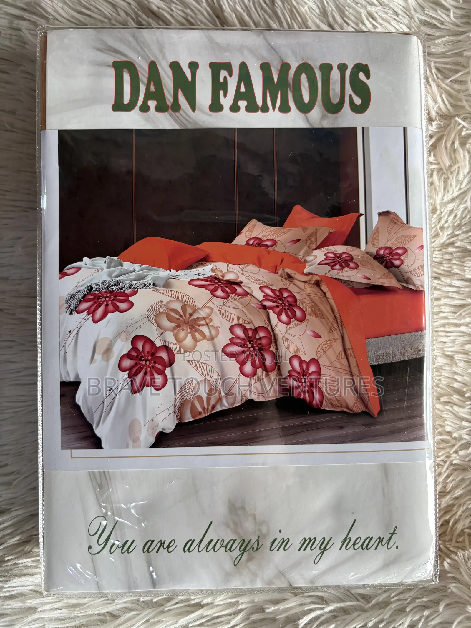 Double Size Bedsheet With 2 Pillow Case