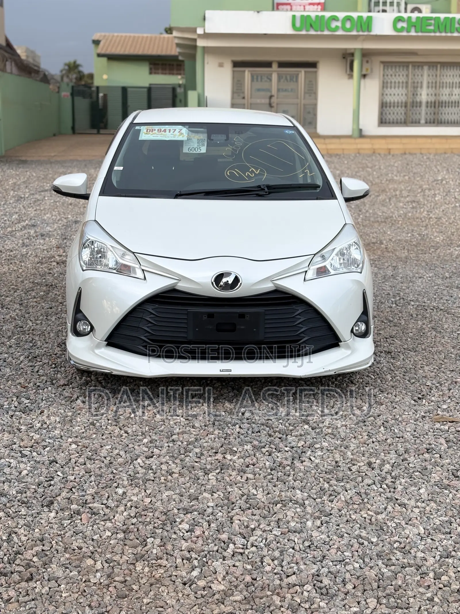 Toyota Vitz 1.3 AWD 5dr 2017 White