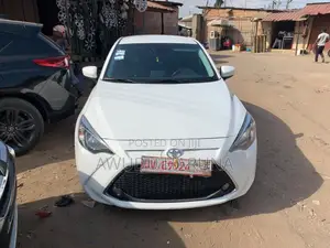 Toyota Yaris 2019 White