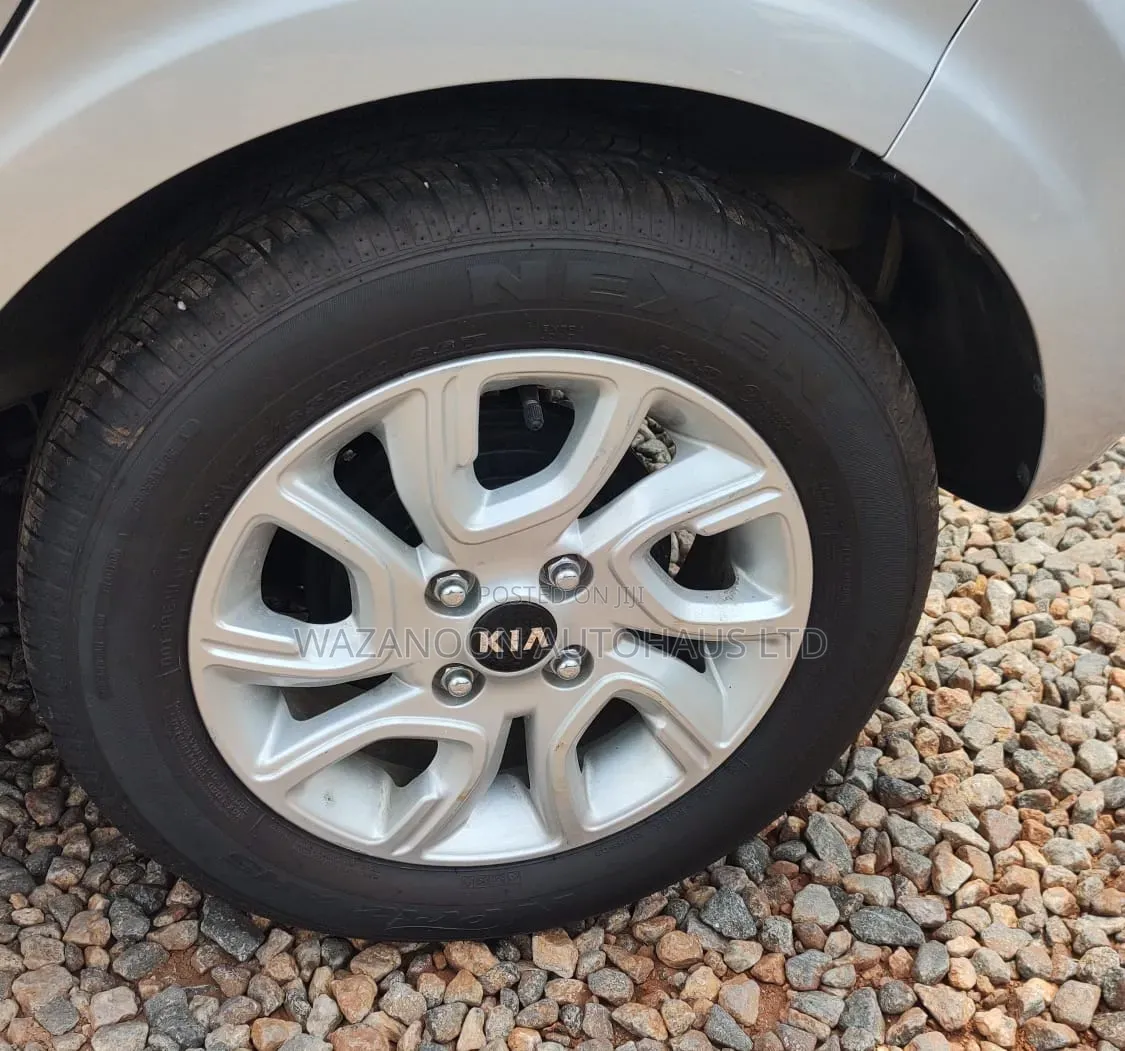 Kia Morning 2018 Silver