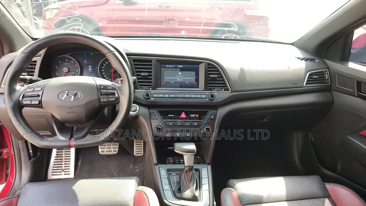 Hyundai Avante 2017 Red