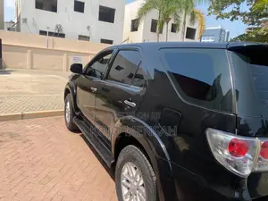 Toyota Fortuner 2014 Black