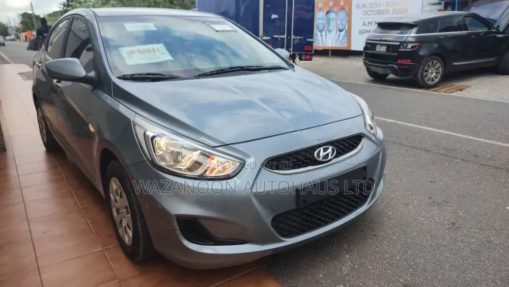 Hyundai Accent SE 2018 Gray