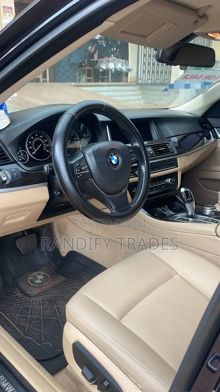 BMW 528i 2015 Black