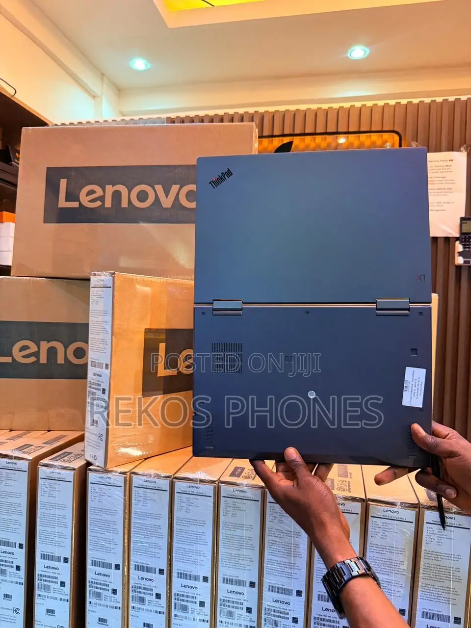 New Laptop Lenovo ThinkPad X1 Yoga 8GB Intel Core i5 SSD 256GB